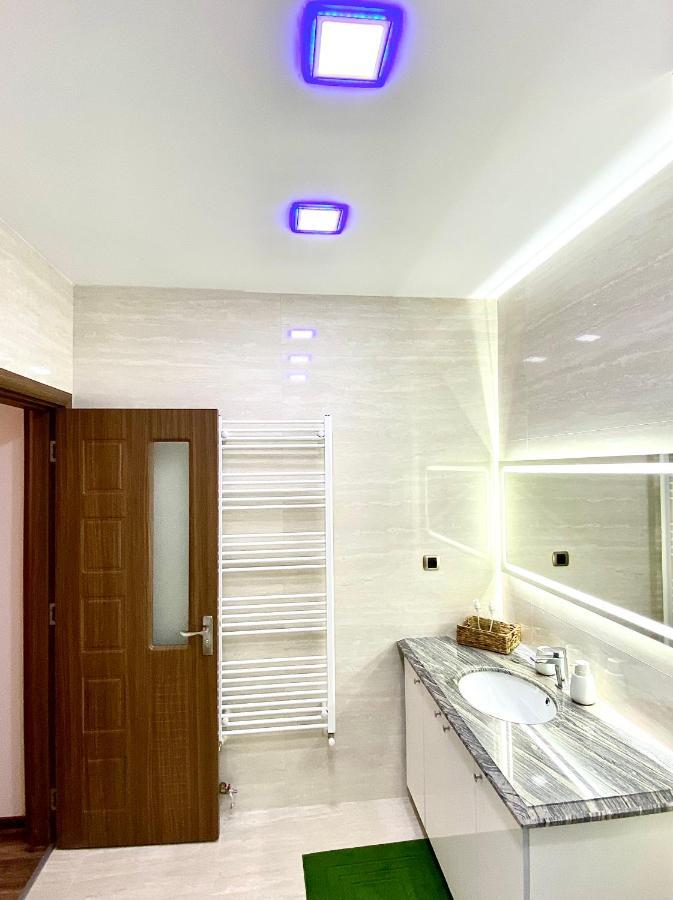 Coquette Apartment Брашов Экстерьер фото