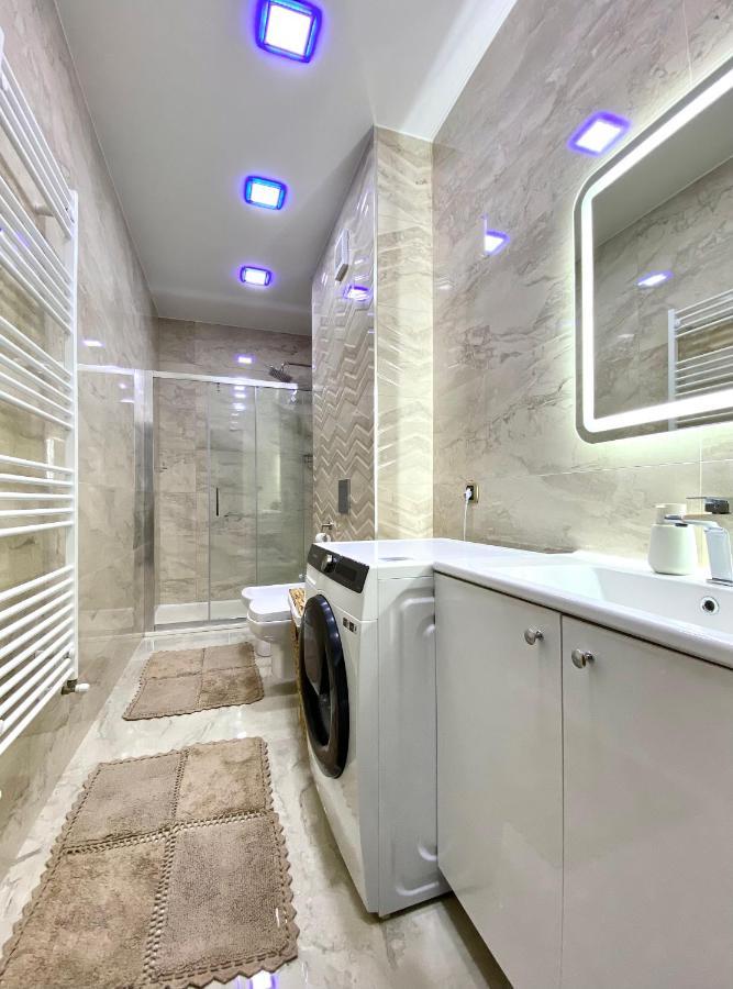 Coquette Apartment Брашов Экстерьер фото
