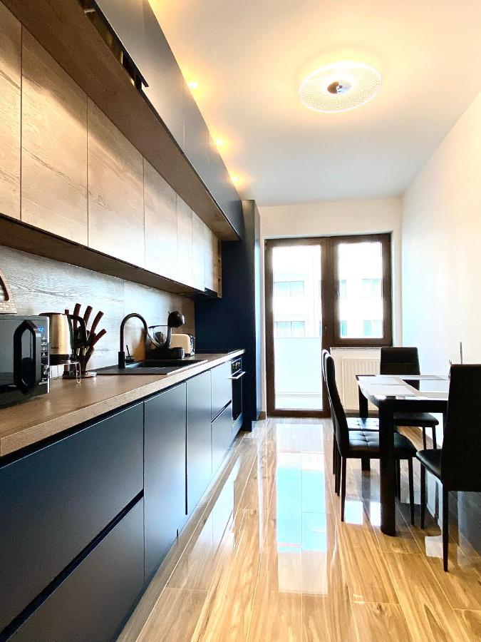 Coquette Apartment Брашов Экстерьер фото